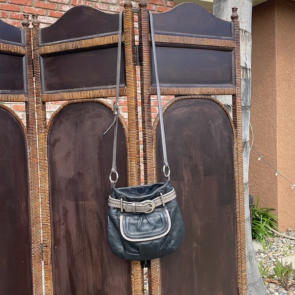 B. Makowsky Metallic Buckle Crossbody Purse - Picture 8 of 13